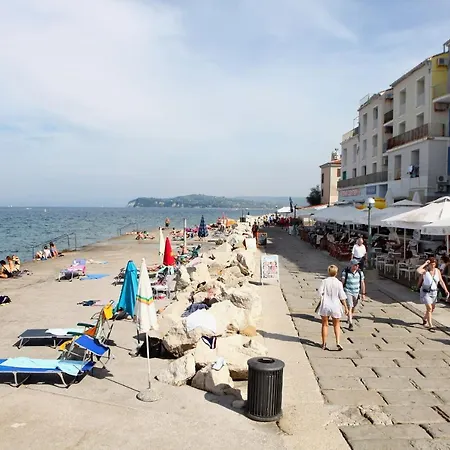Piran Punta Beachfront Apartment Exclusive Exterior photo