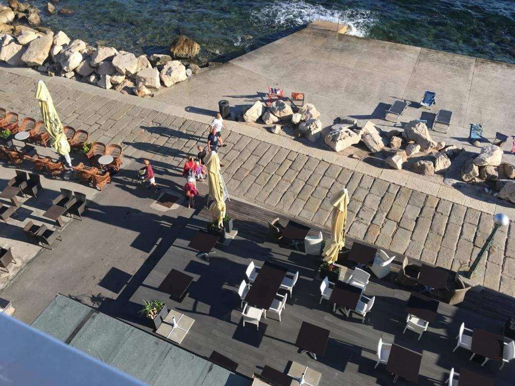 Punta Beachfront Exclusive Apartment *