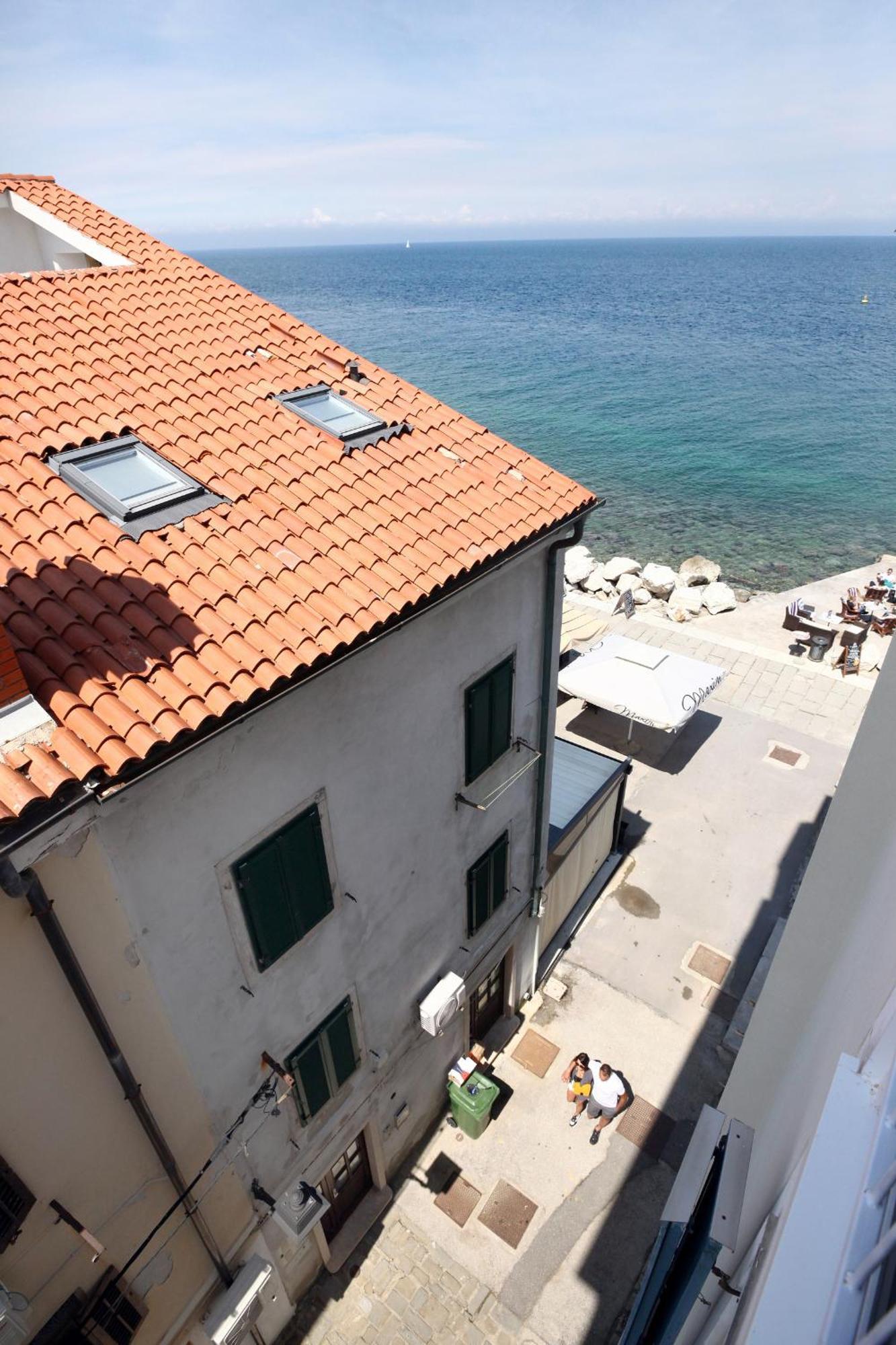 Punta Beachfront Exclusive Piran